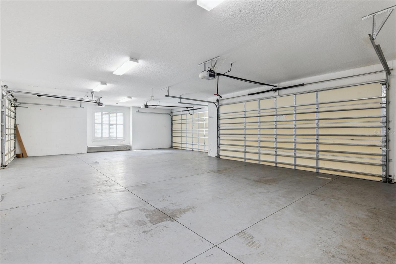 FOXBOROUGH FARMS - Residential