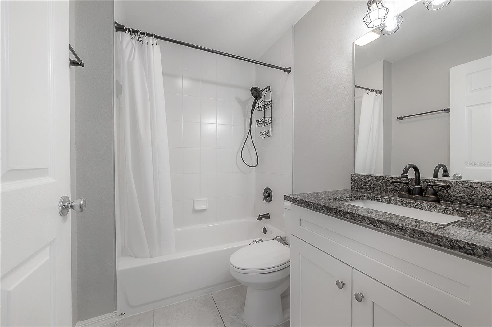 SHADY GROVE TWNHMS - Residential Lease