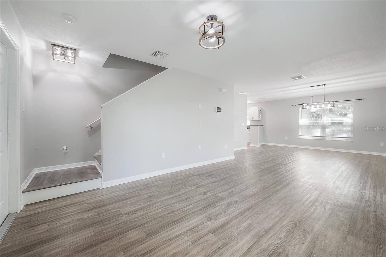 SHADY GROVE TWNHMS - Residential Lease