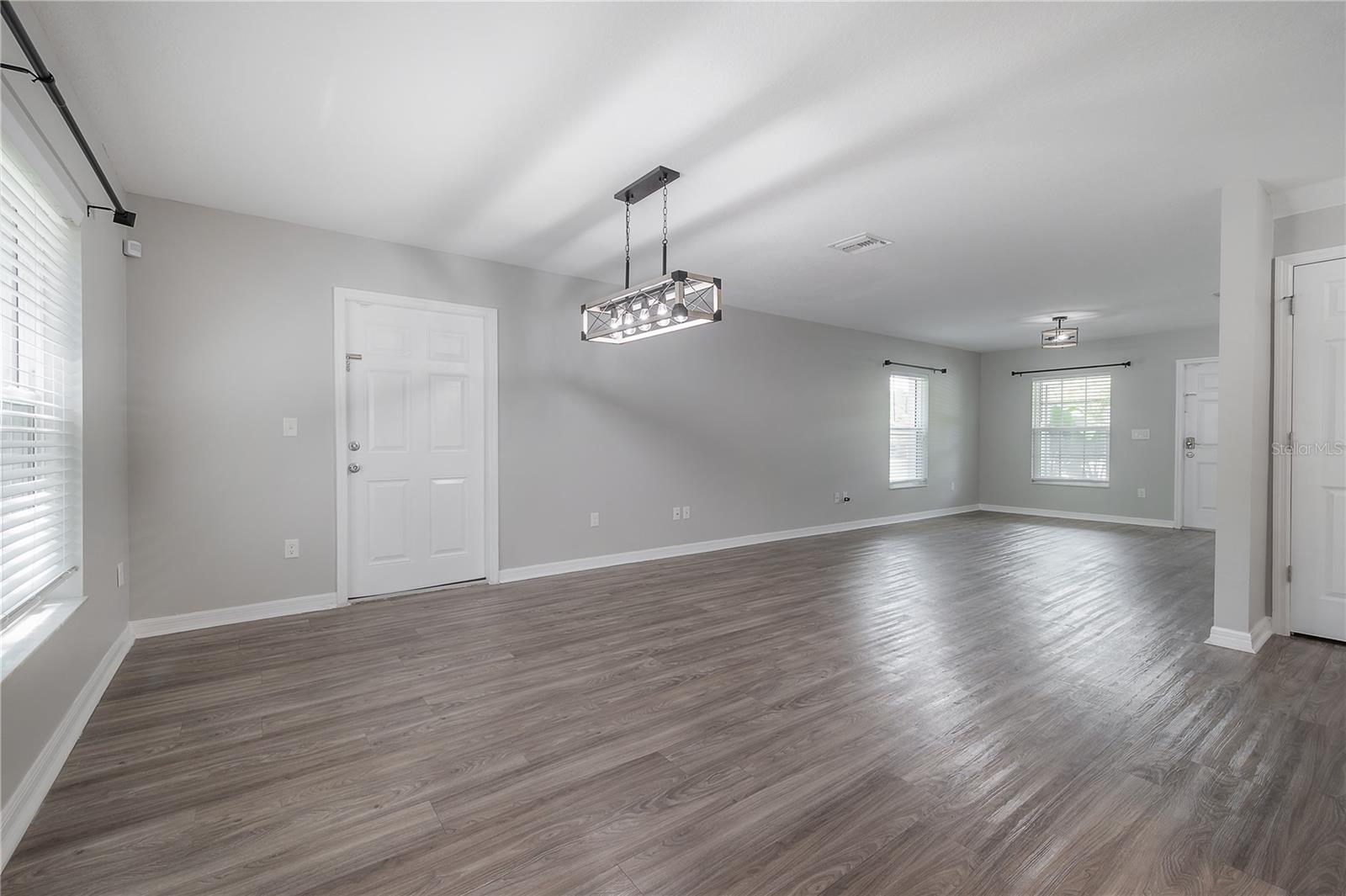 SHADY GROVE TWNHMS - Residential Lease