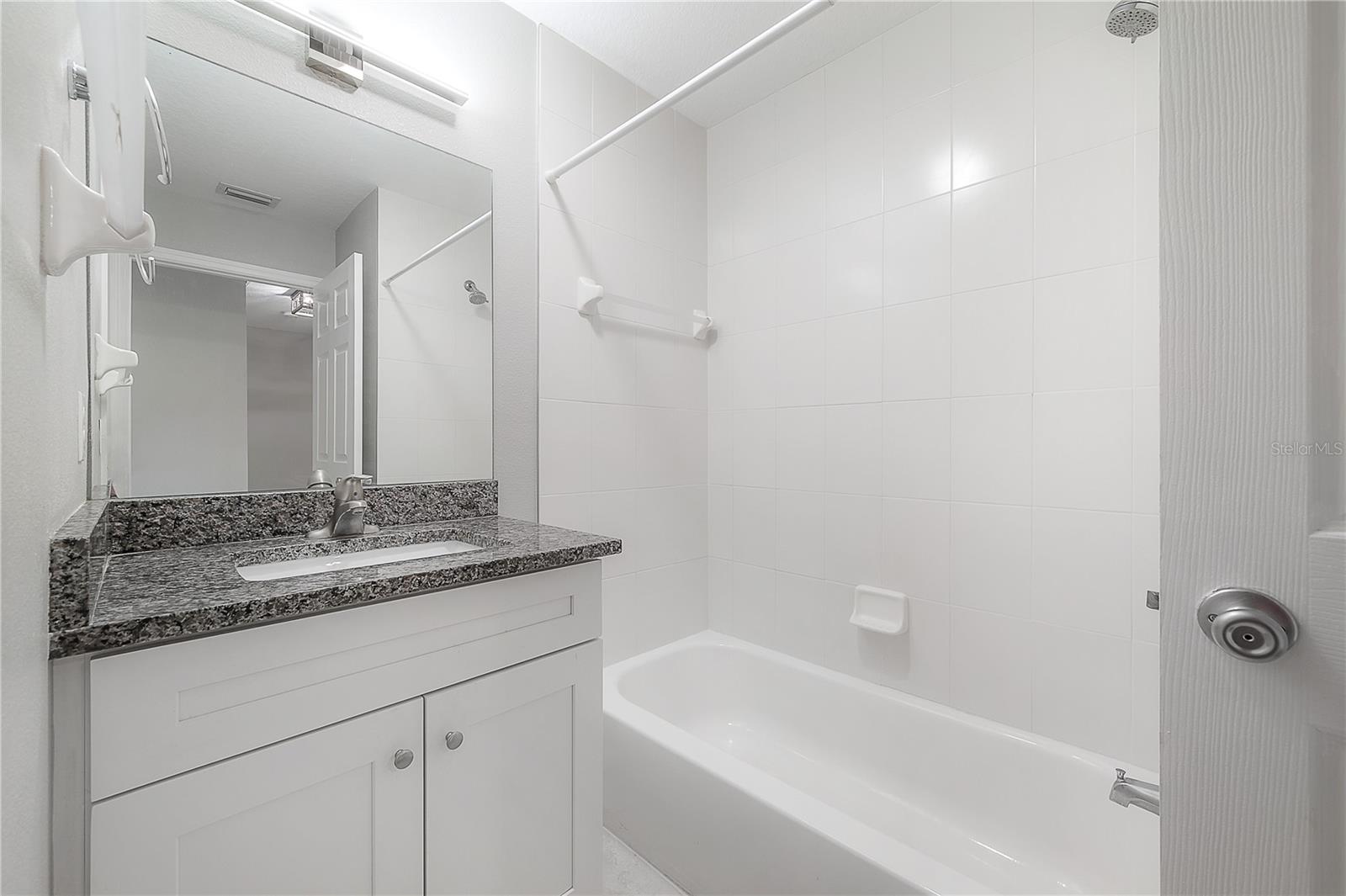 SHADY GROVE TWNHMS - Residential Lease