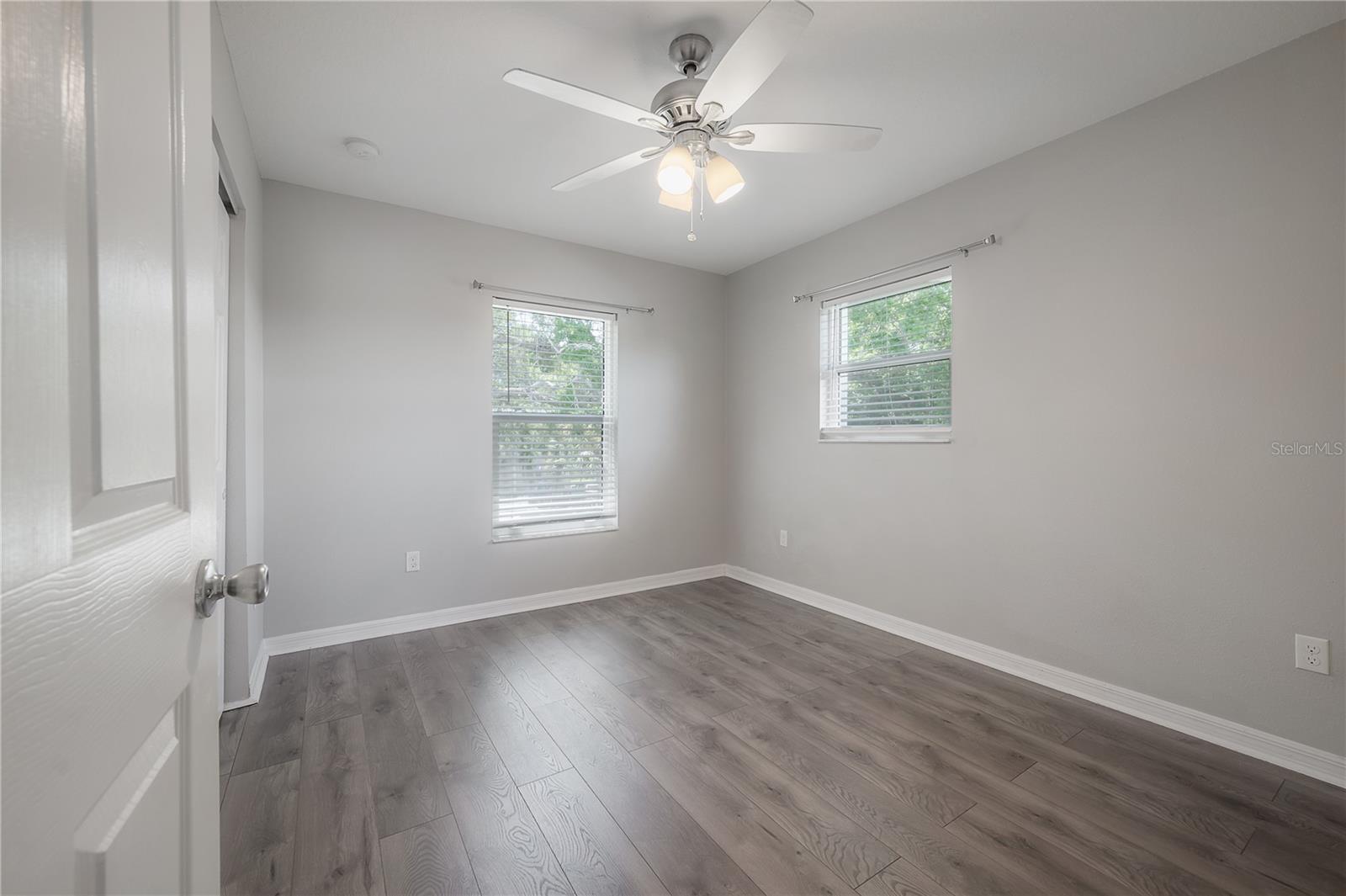 SHADY GROVE TWNHMS - Residential Lease