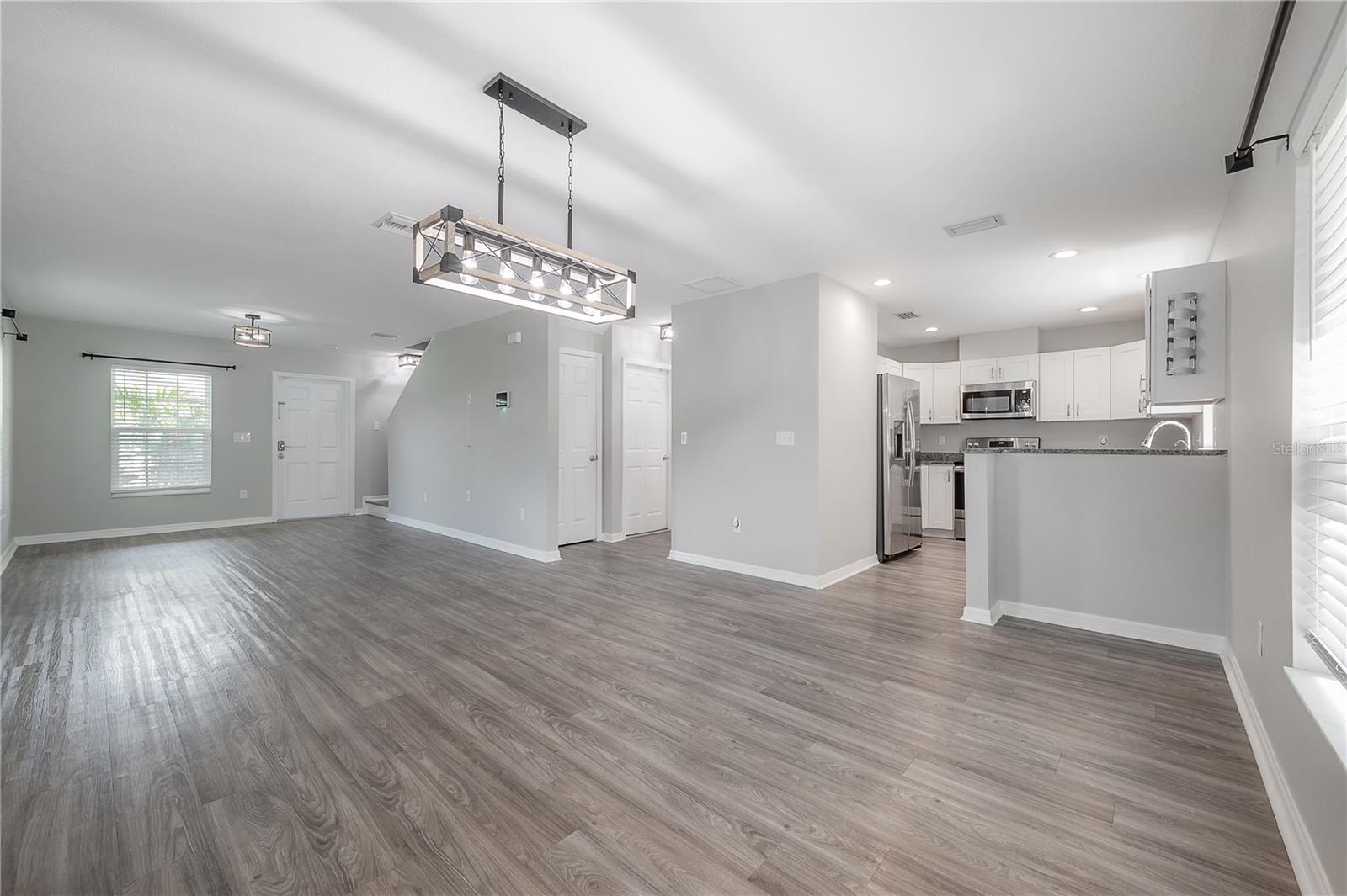 SHADY GROVE TWNHMS - Residential Lease