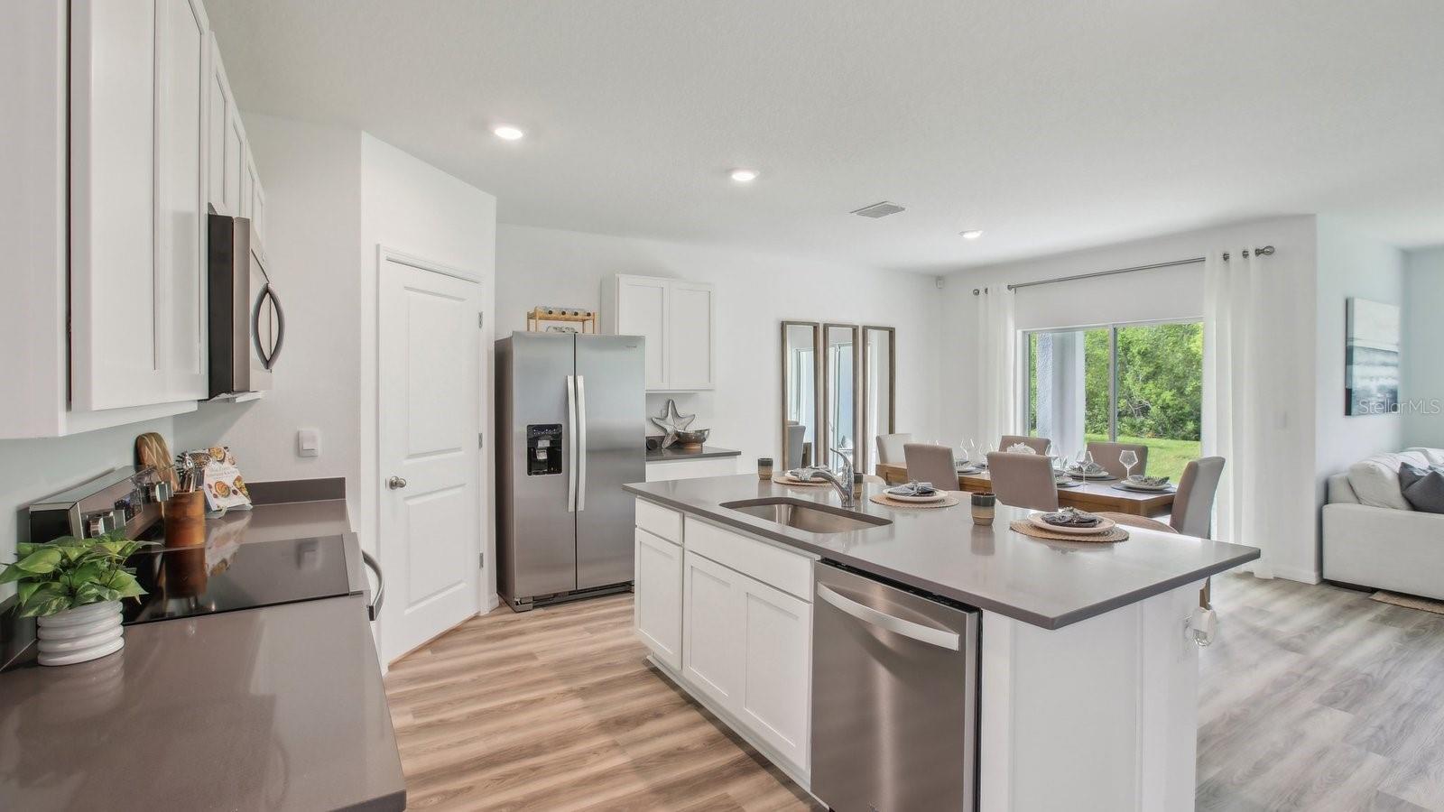 BALM GROVE - Residential