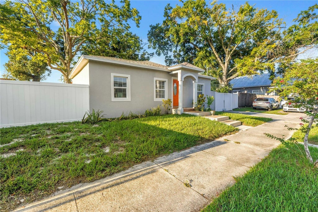 Photo of 2906 W Main Street, Tampa, FL 33607 (MLS # TB8547056)