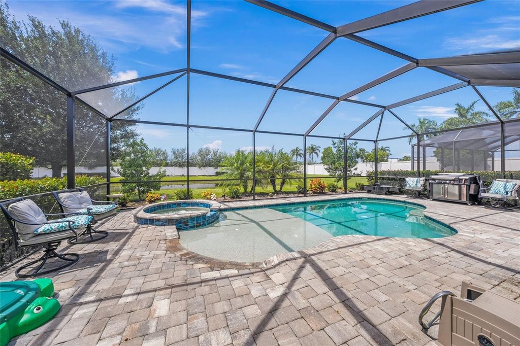 Photo of 19369 Nearpoint Drive, Venice, FL 34292 (MLS # A4657327)