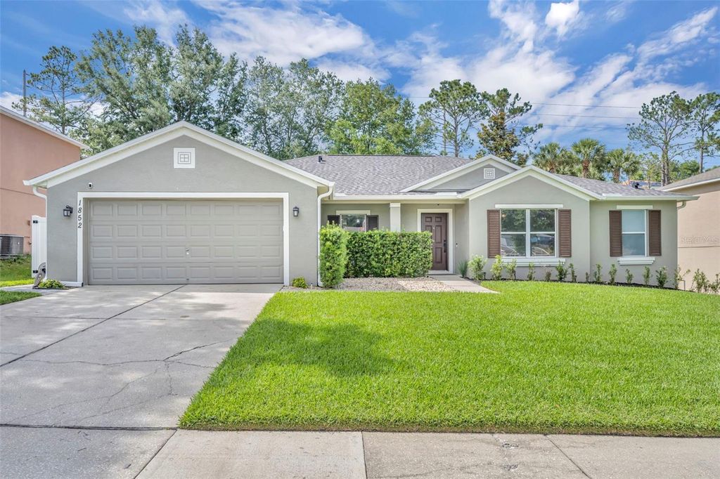 Photo of 1852 Vale Drive, Clermont, FL 34711 (MLS # G5111958)