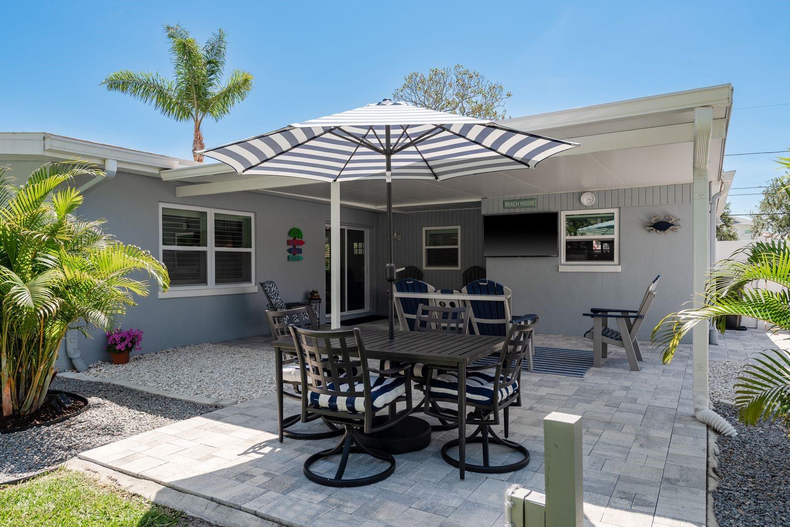 2271 CAROLYN DRIVE
