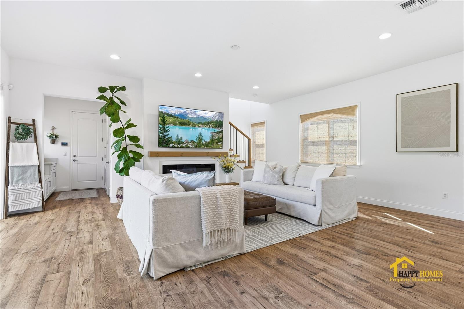 EAGLE CRK VILLAGE K PH 1A - Residential Lease