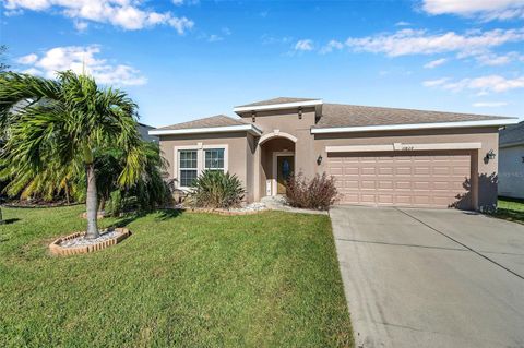 A home in PARRISH