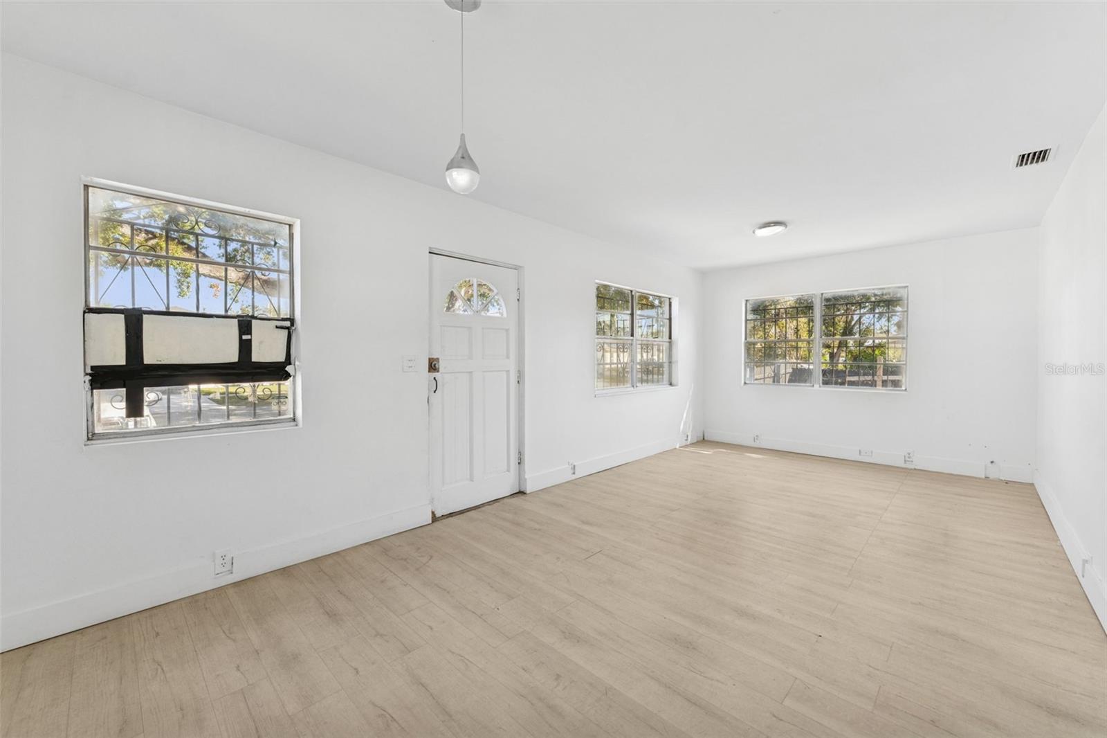 DREWS JOHN H 1ST EXT - Residential