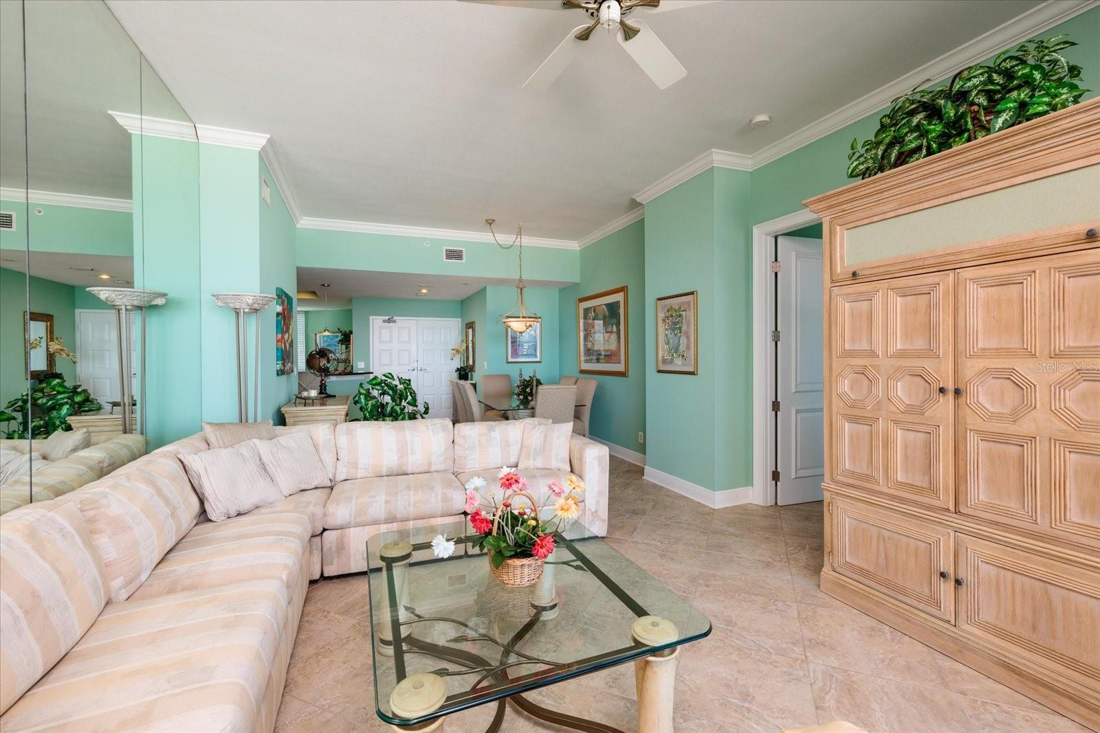 ULTIMAR THREE CONDO - Residential