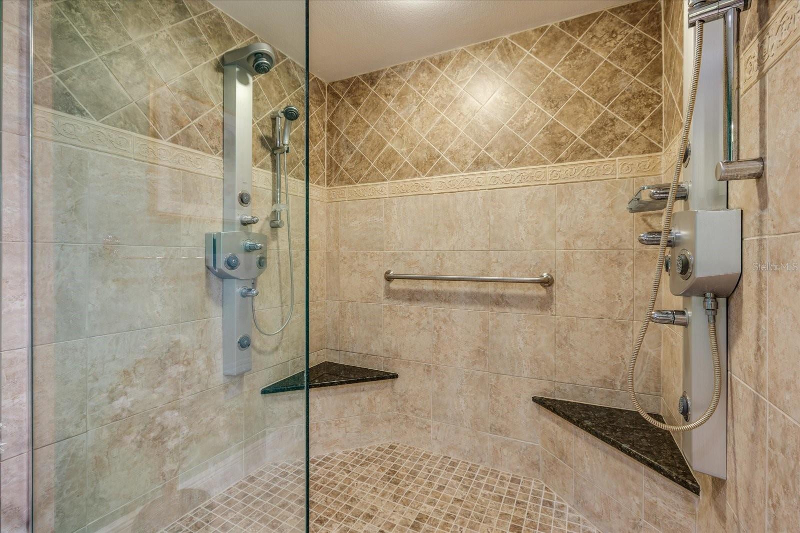 ULTIMAR THREE CONDO - Residential