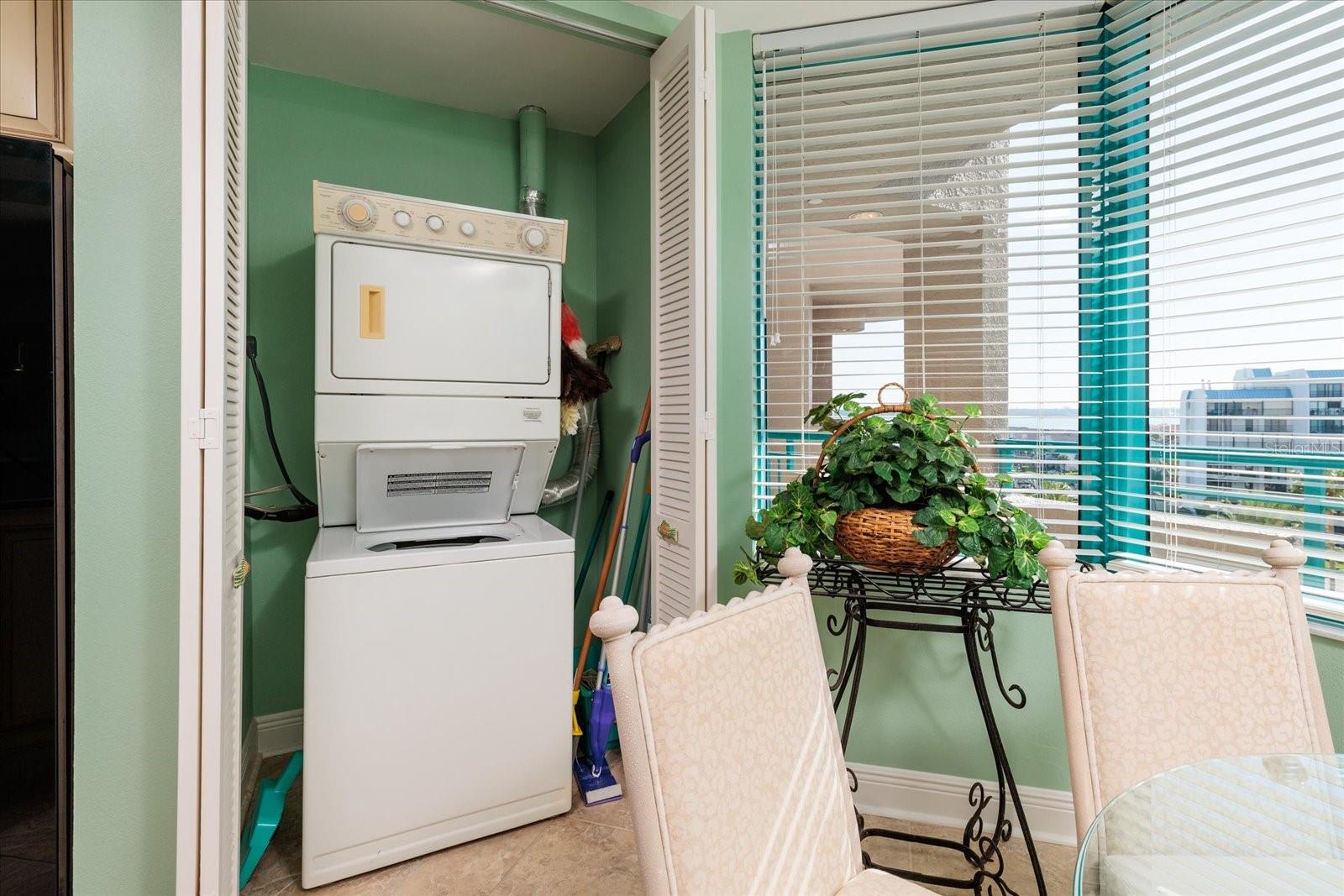 ULTIMAR THREE CONDO - Residential