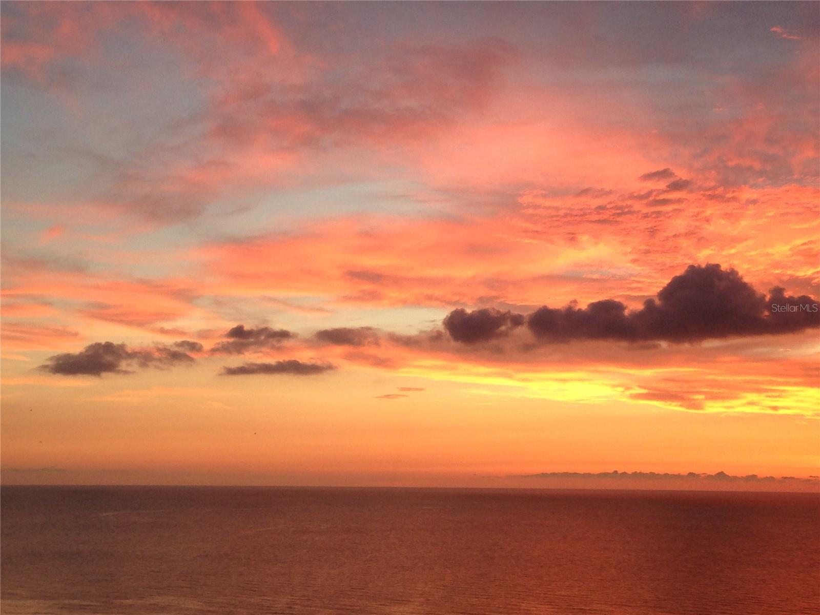 ULTIMAR THREE CONDO - Residential