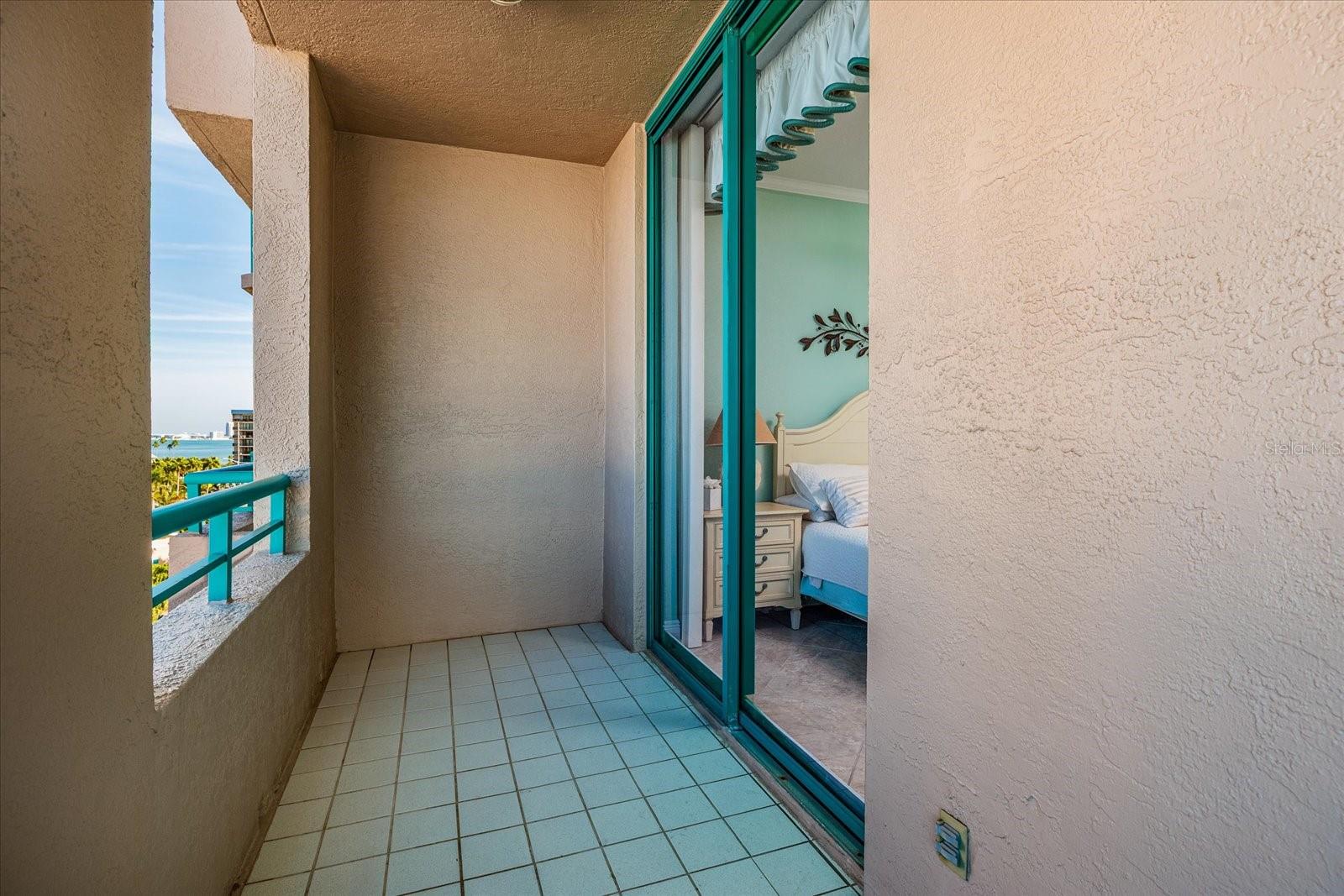 ULTIMAR THREE CONDO - Residential