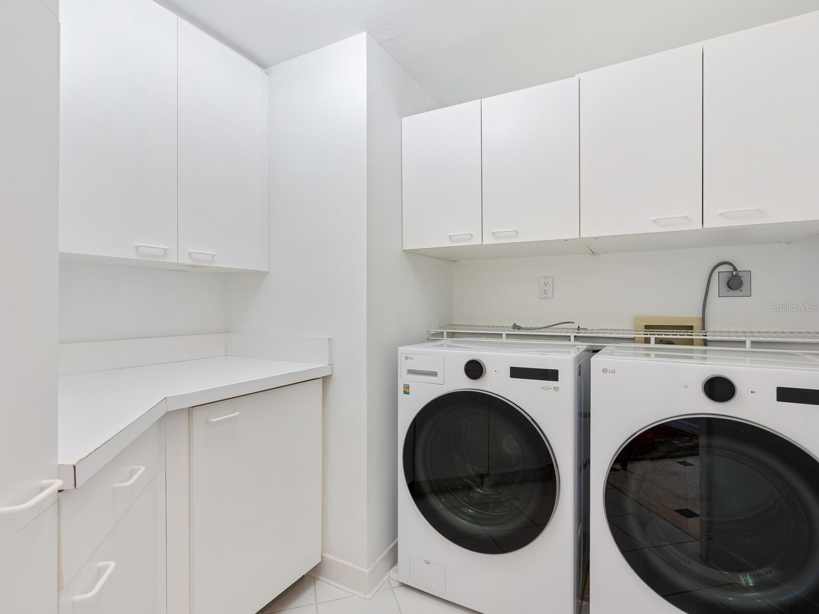 EAGLES POINT AT THE LANDINGS 2 - Residential