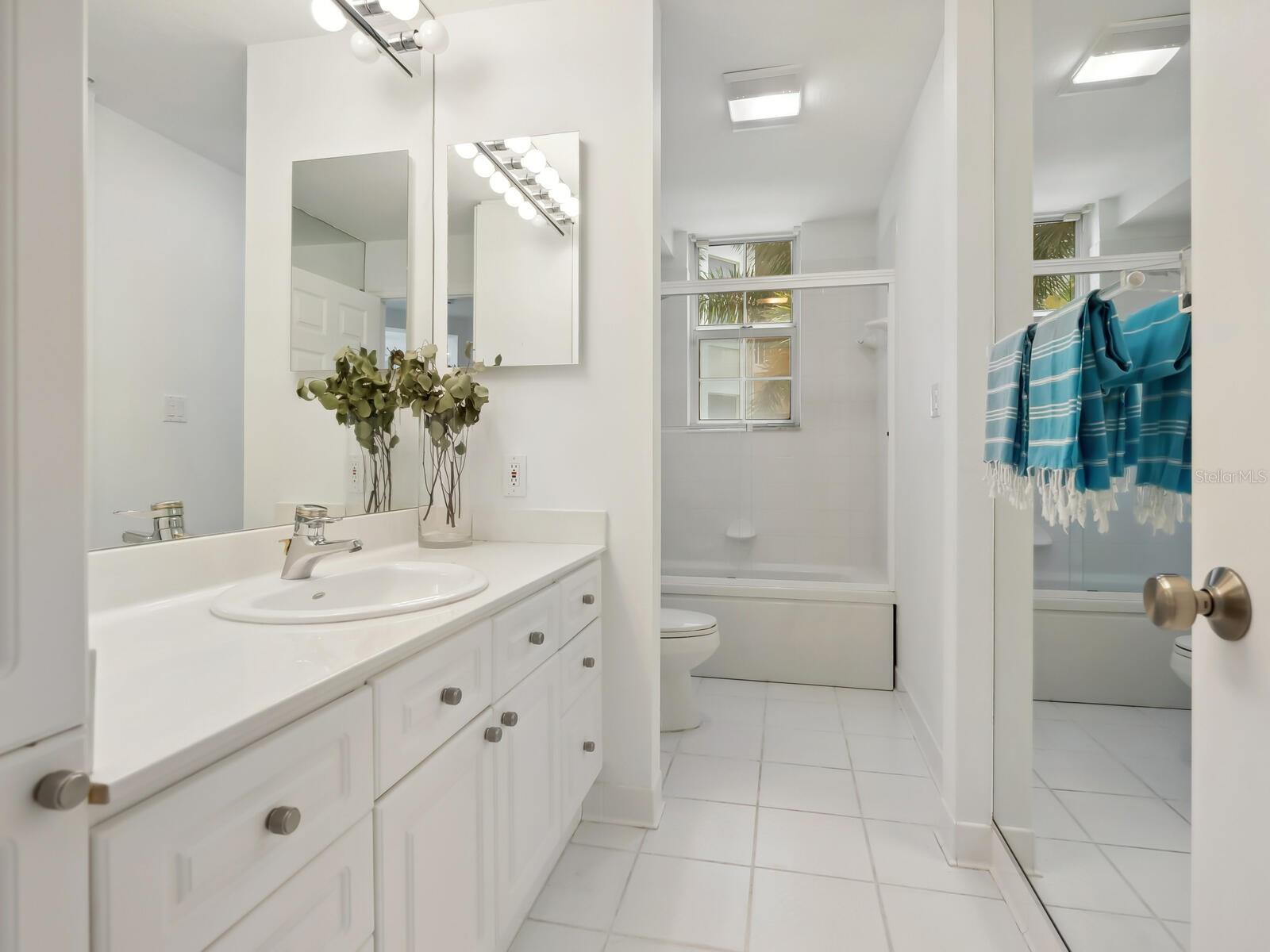 EAGLES POINT AT THE LANDINGS 2 - Residential