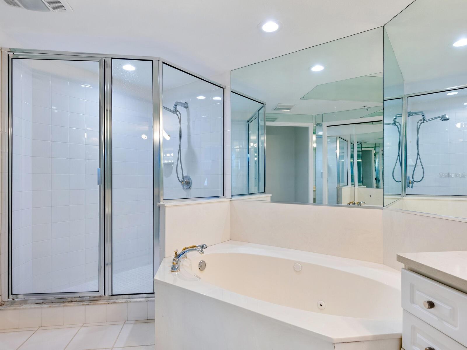 EAGLES POINT AT THE LANDINGS 2 - Residential