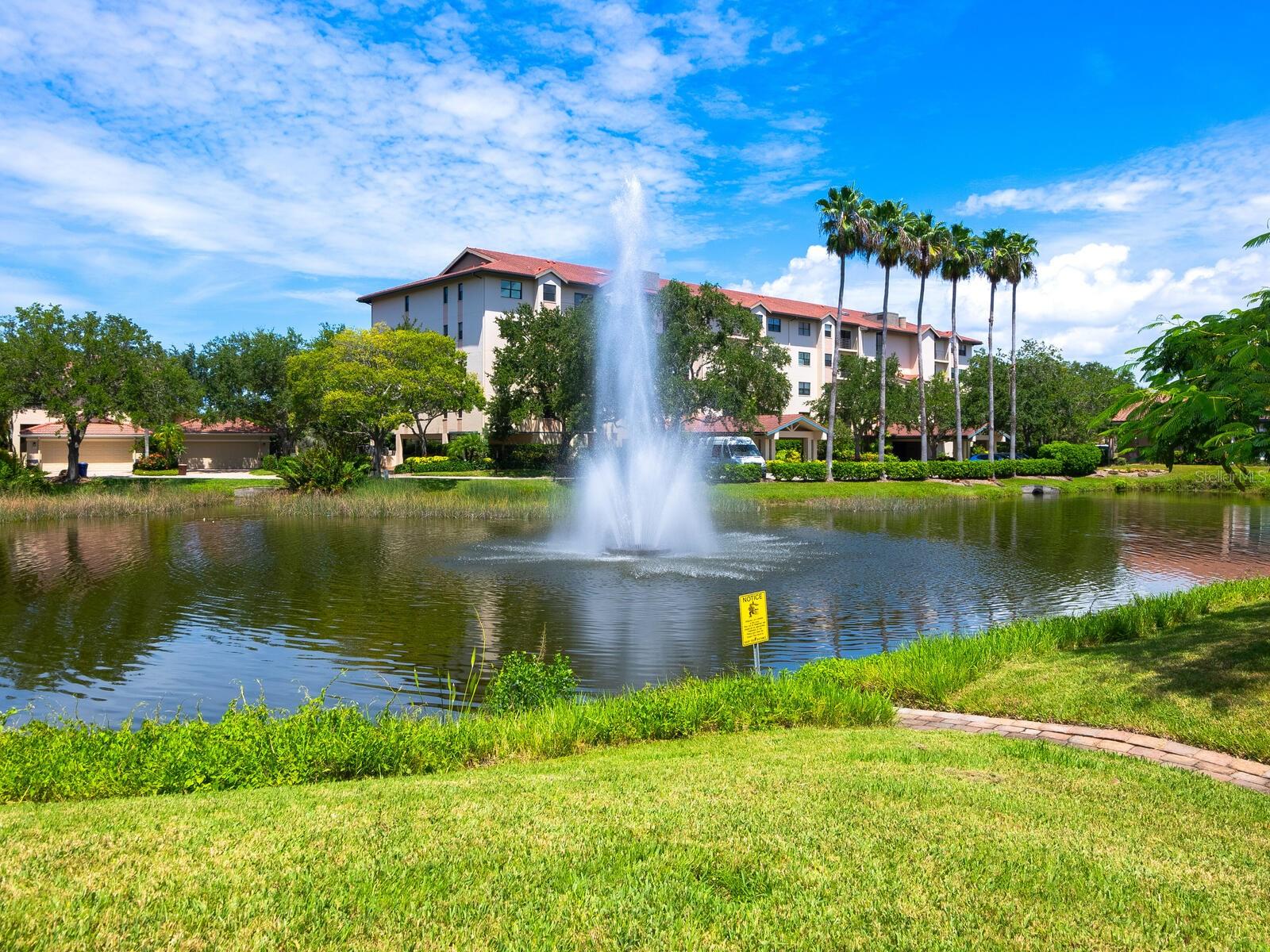 EAGLES POINT AT THE LANDINGS 2 - Residential