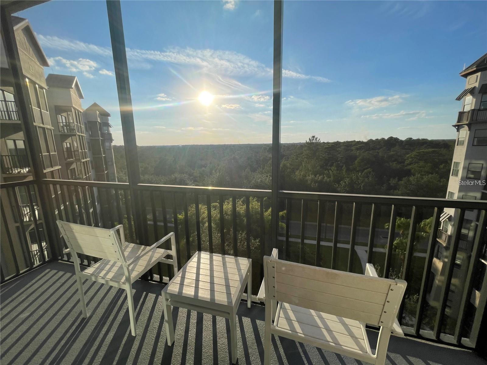 GROVE RESORT AND SPA HOTEL CONDO 3 - Residential