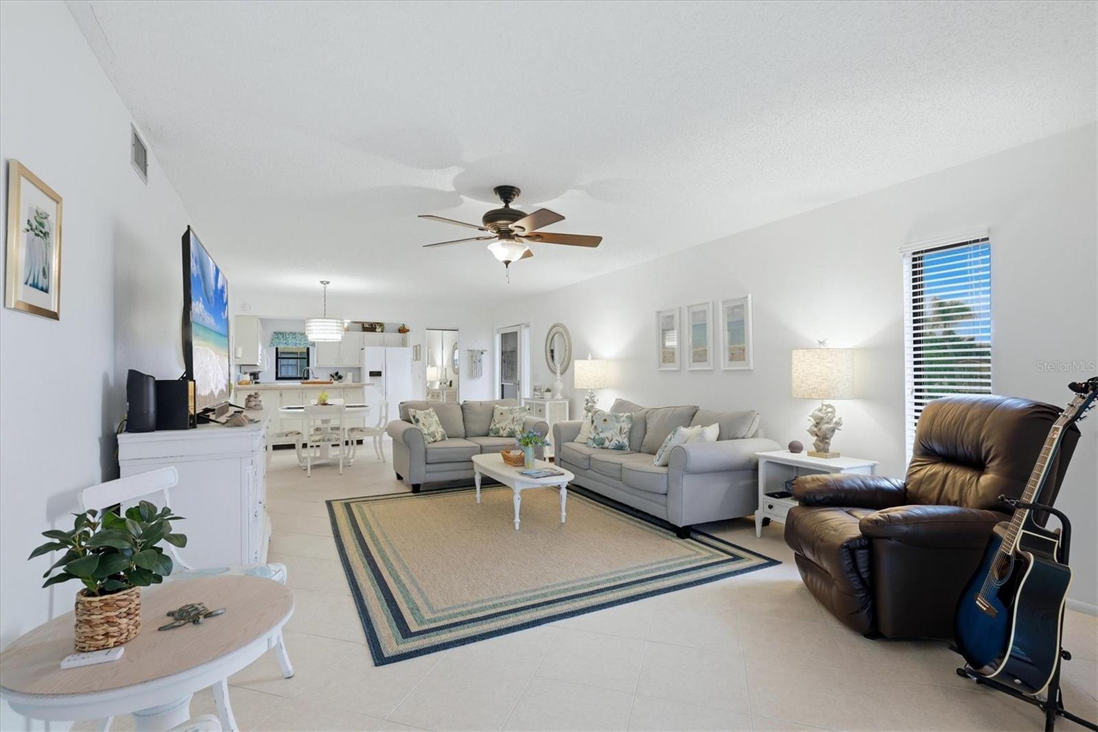 5400 34TH STREET W 2J, BRADENTON, FL, 34210 2 5400 34TH STREET W 2J