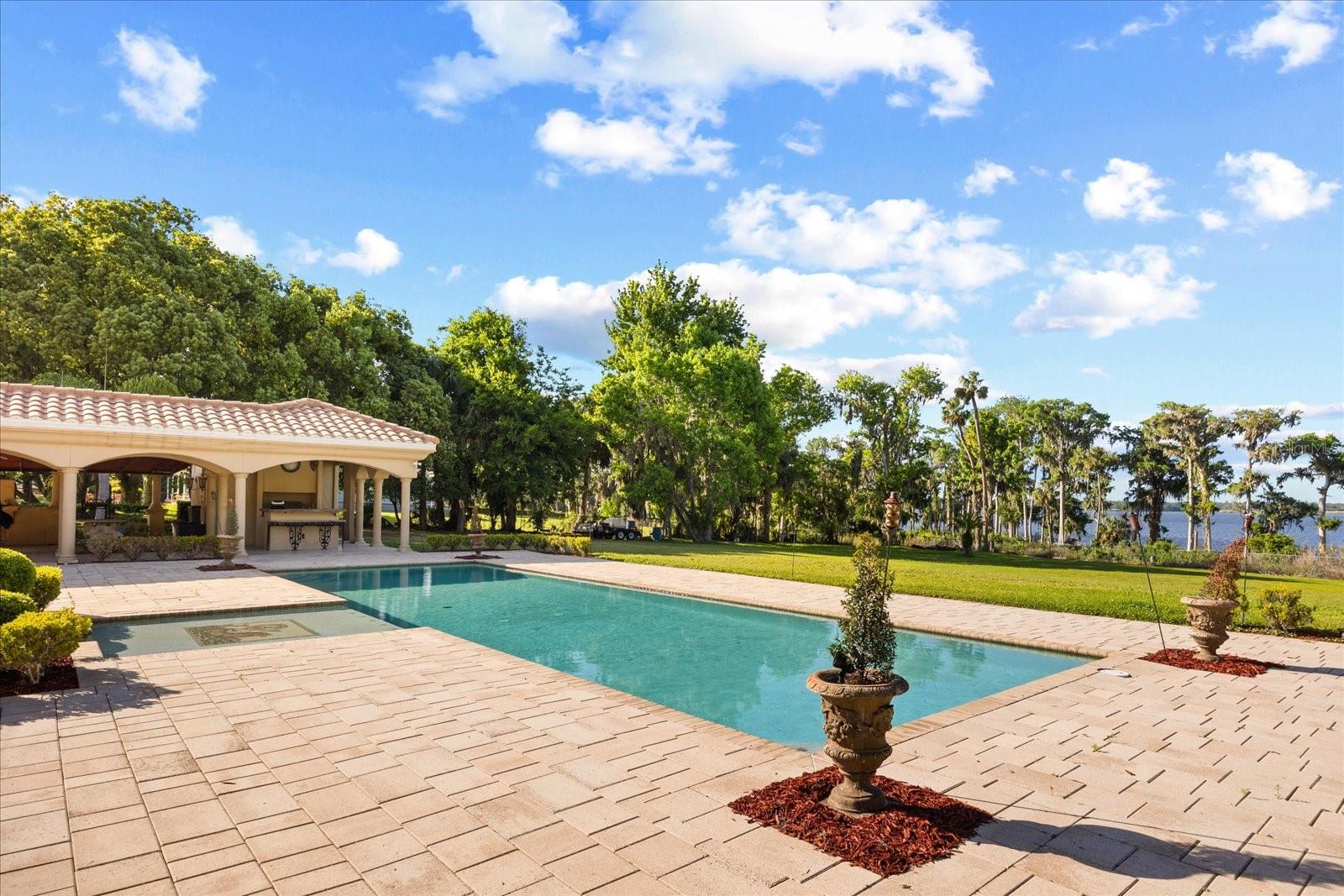 LAKE JESSUP - Residential