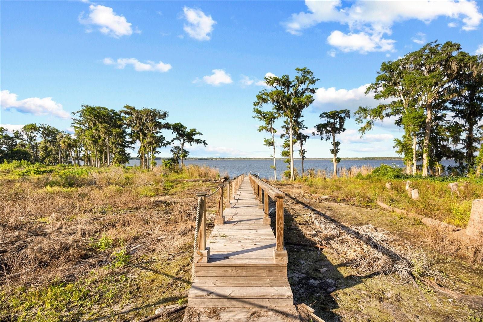 LAKE JESSUP - Residential