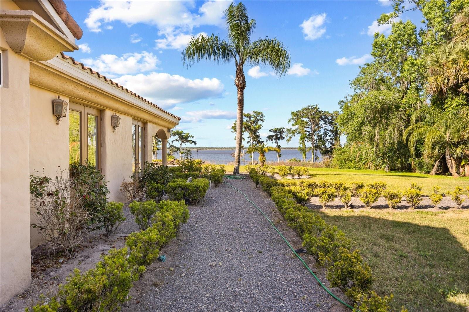 LAKE JESSUP - Residential