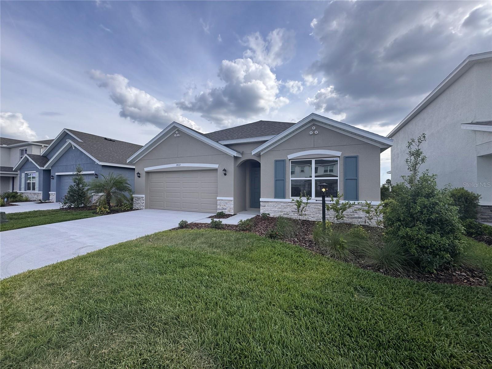 STAR FARMS AT LAKEWOOD RANCH - Residential