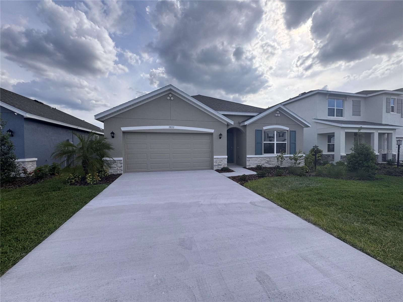STAR FARMS AT LAKEWOOD RANCH - Residential