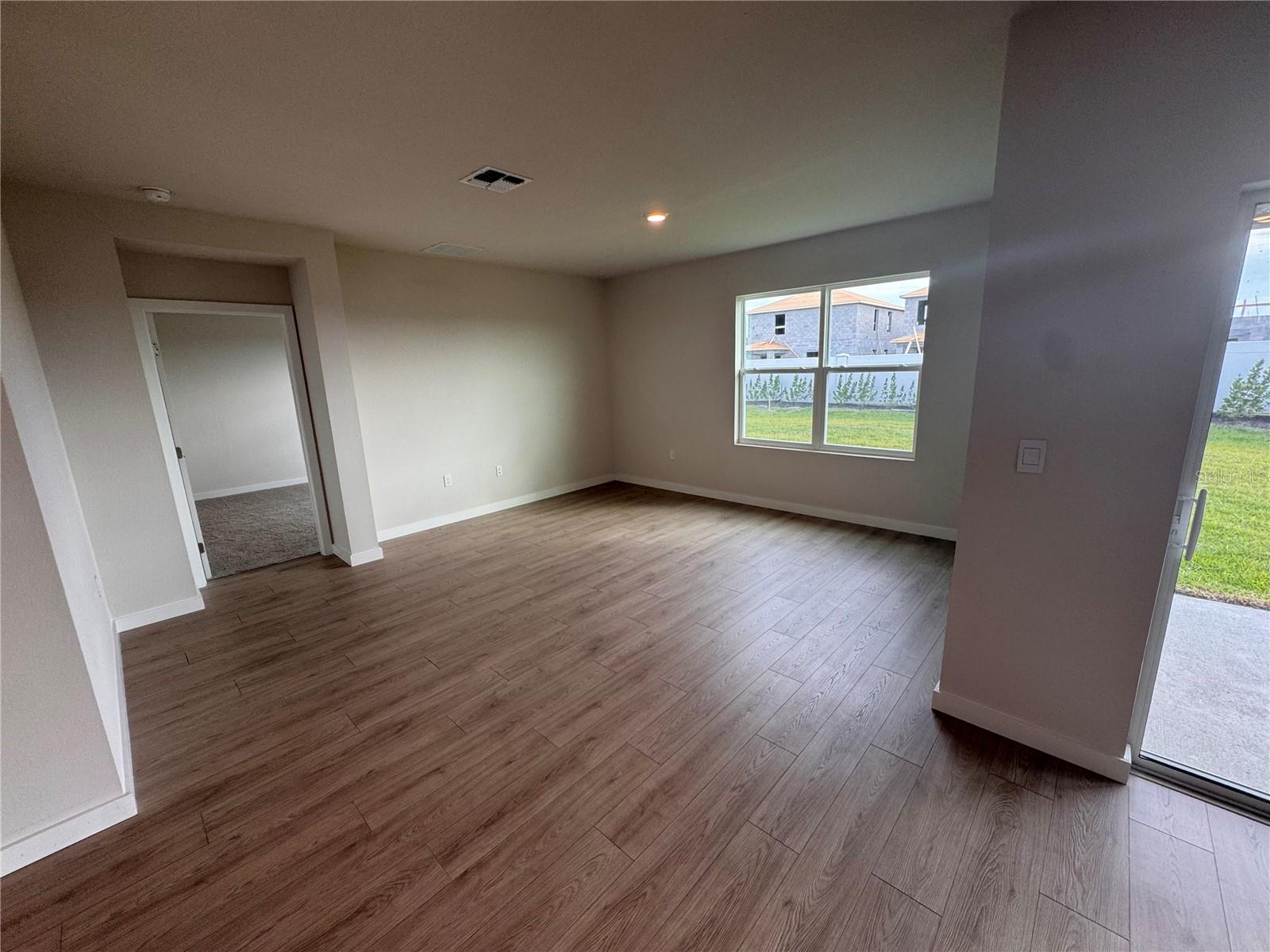 STAR FARMS AT LAKEWOOD RANCH - Residential
