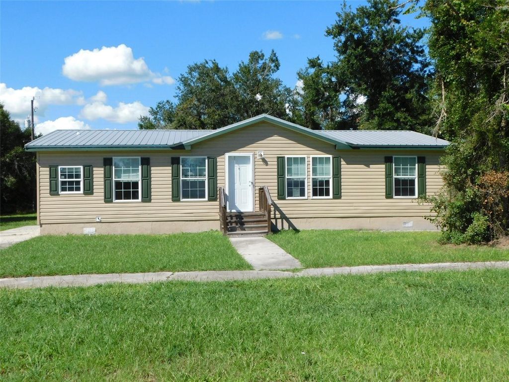 Photo of 200 Columbia Street, Arcadia, FL 34266 (MLS # C7515398)