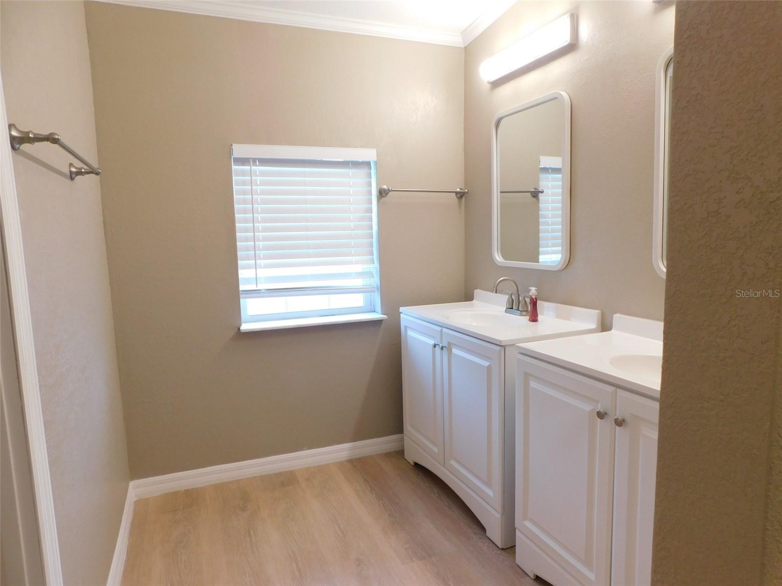 RIDGEWOOD - Residential