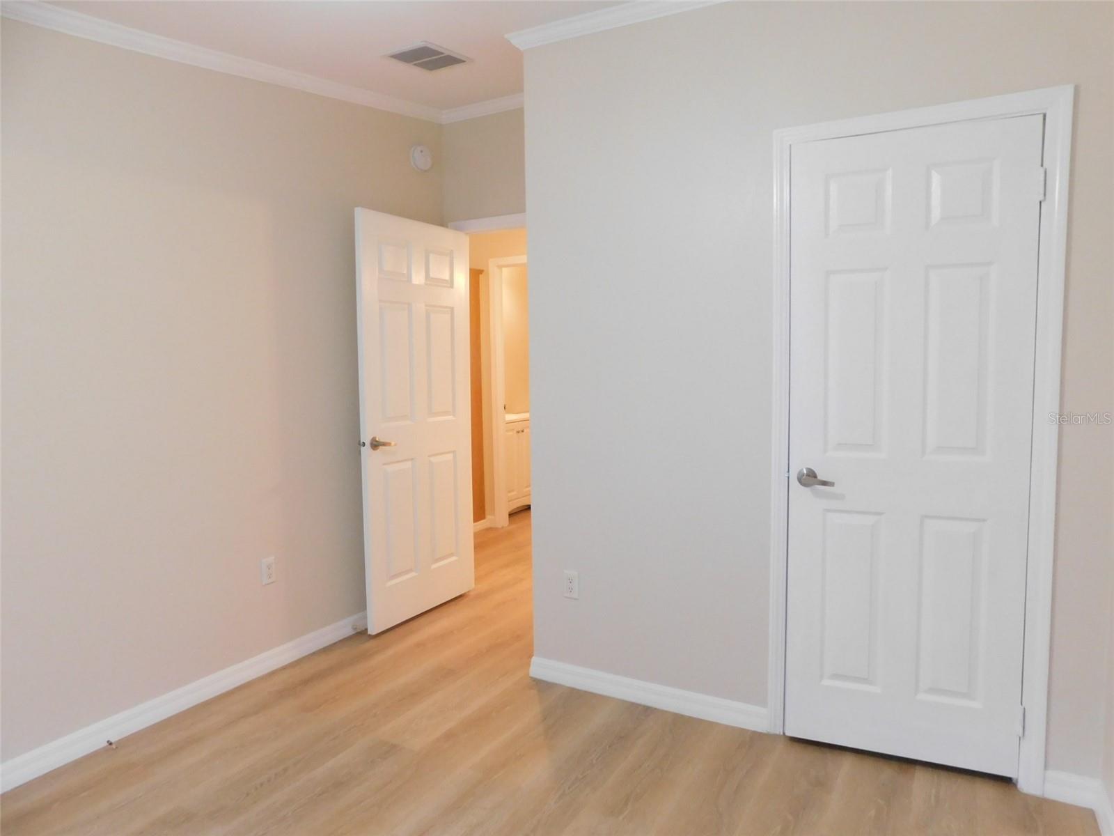 RIDGEWOOD - Residential