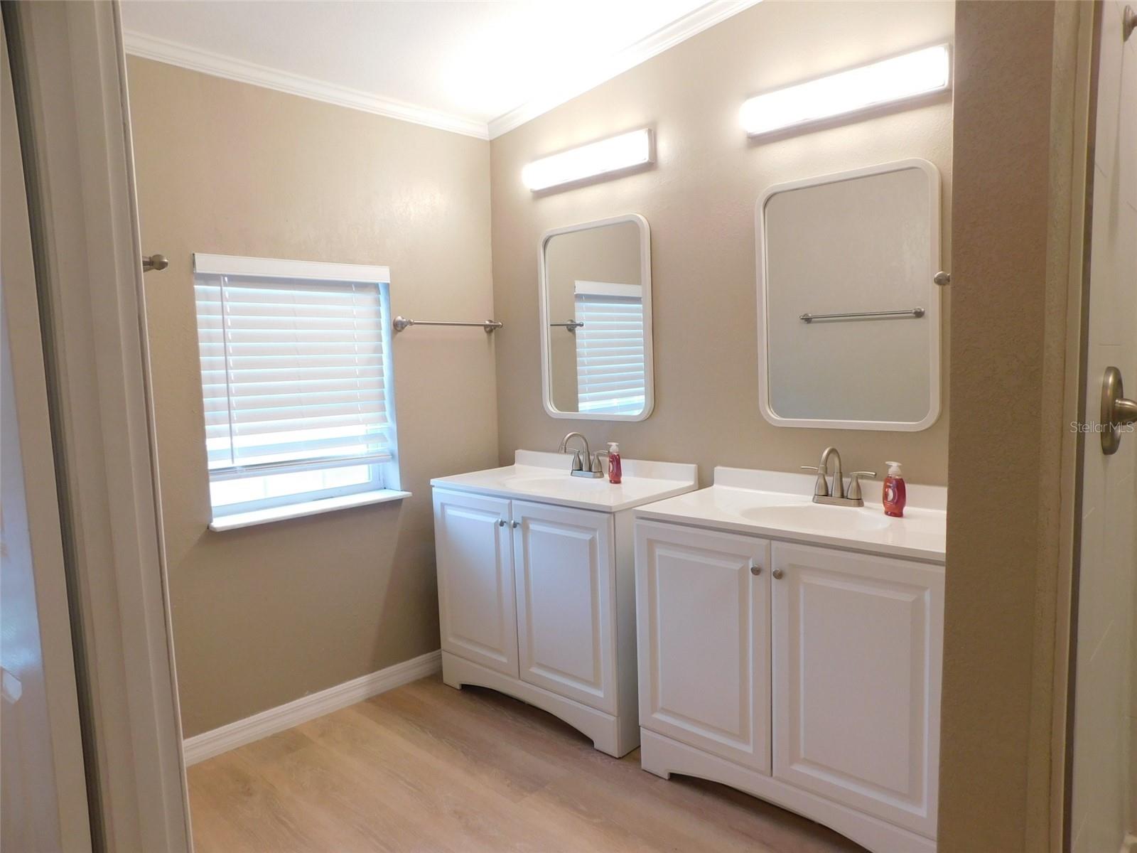 RIDGEWOOD - Residential