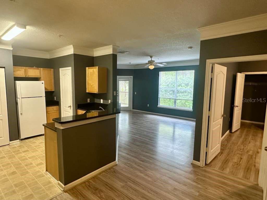 MIRABELLA - Residential Lease