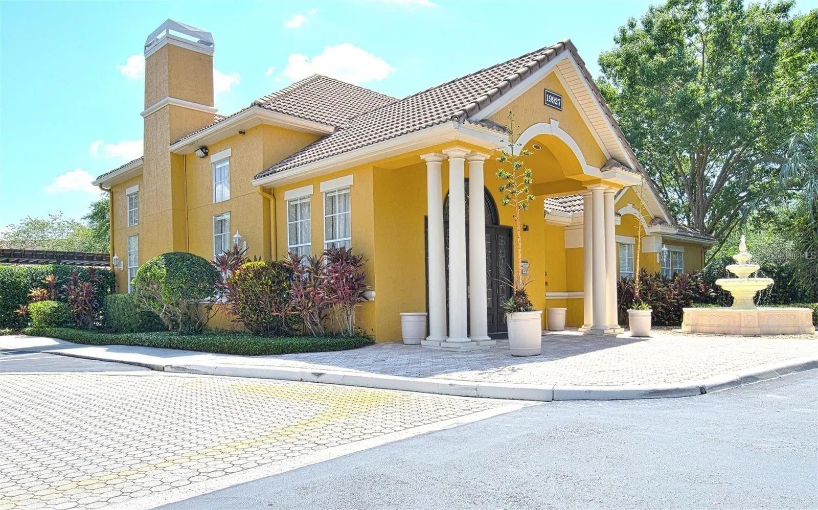 MIRABELLA - Residential Lease