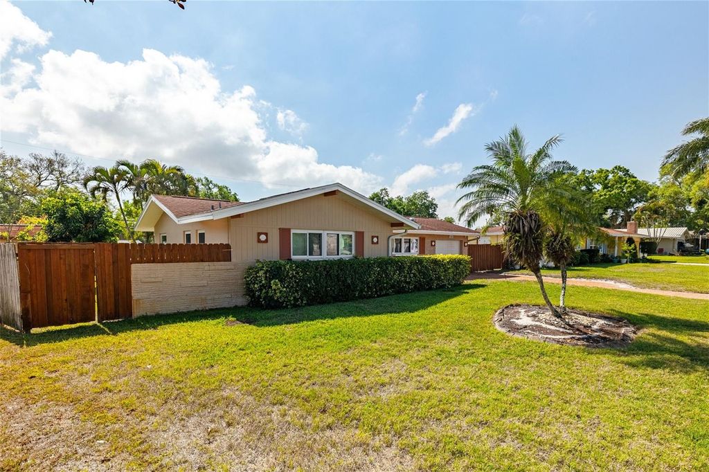 Photo of 1365 Windsor Drive, Clearwater, FL 33756 (MLS # TB8492554)