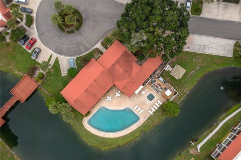 A home in LAKE WALES