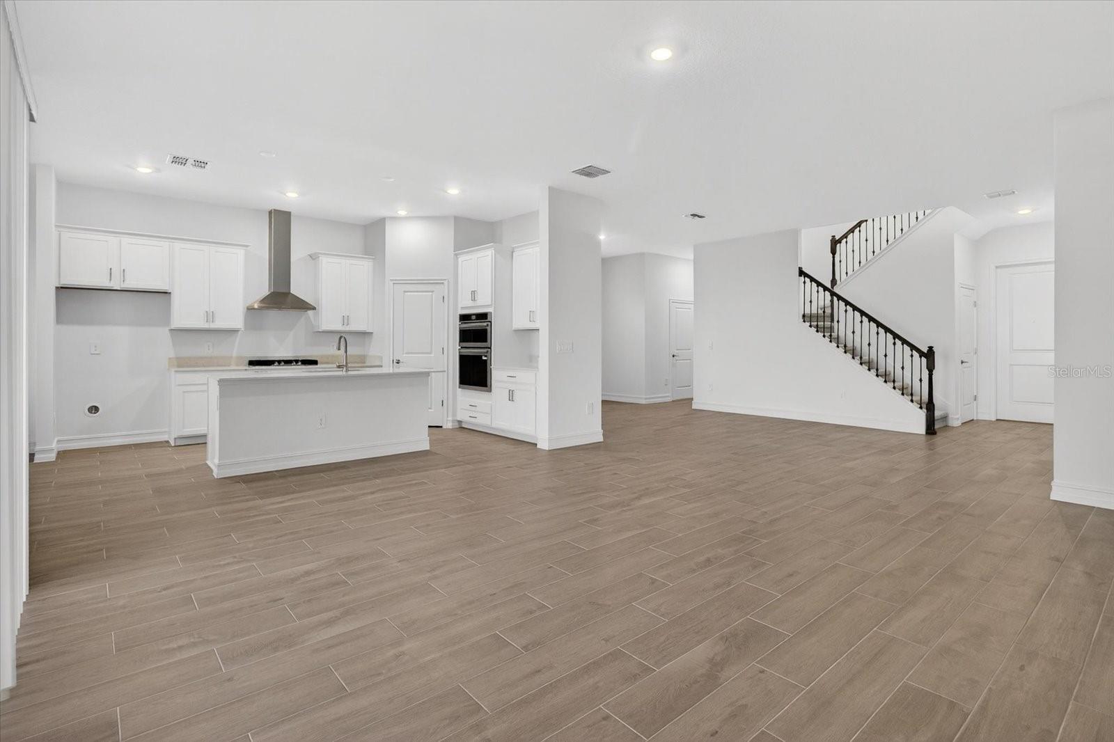 STONEGATE PRESERVE - Residential Lease