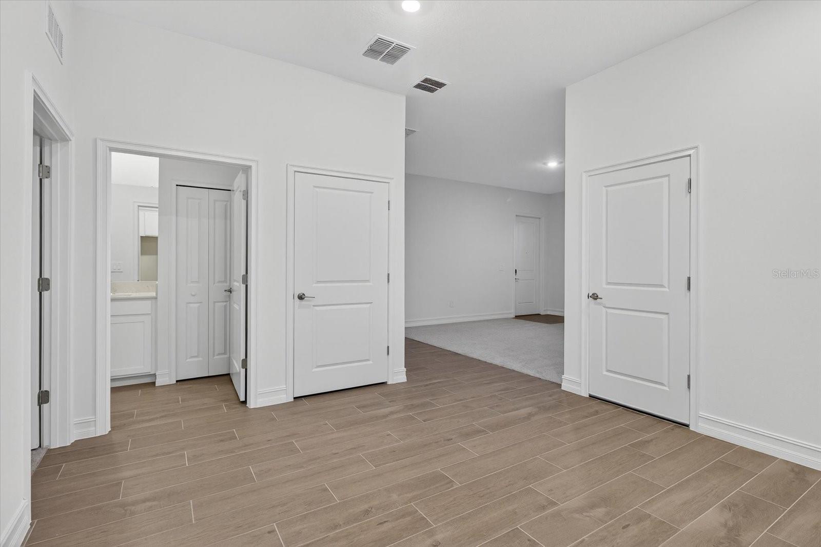 STONEGATE PRESERVE - Residential Lease