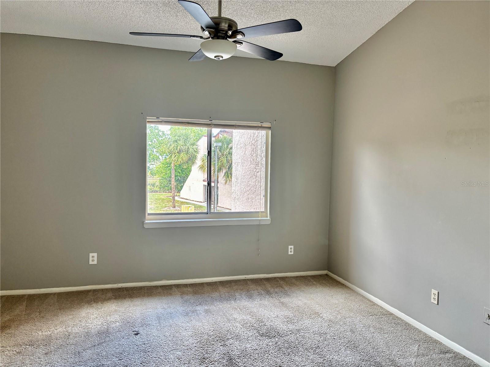 LEMON TREE CONDO SEC 06 CANYON - Residential