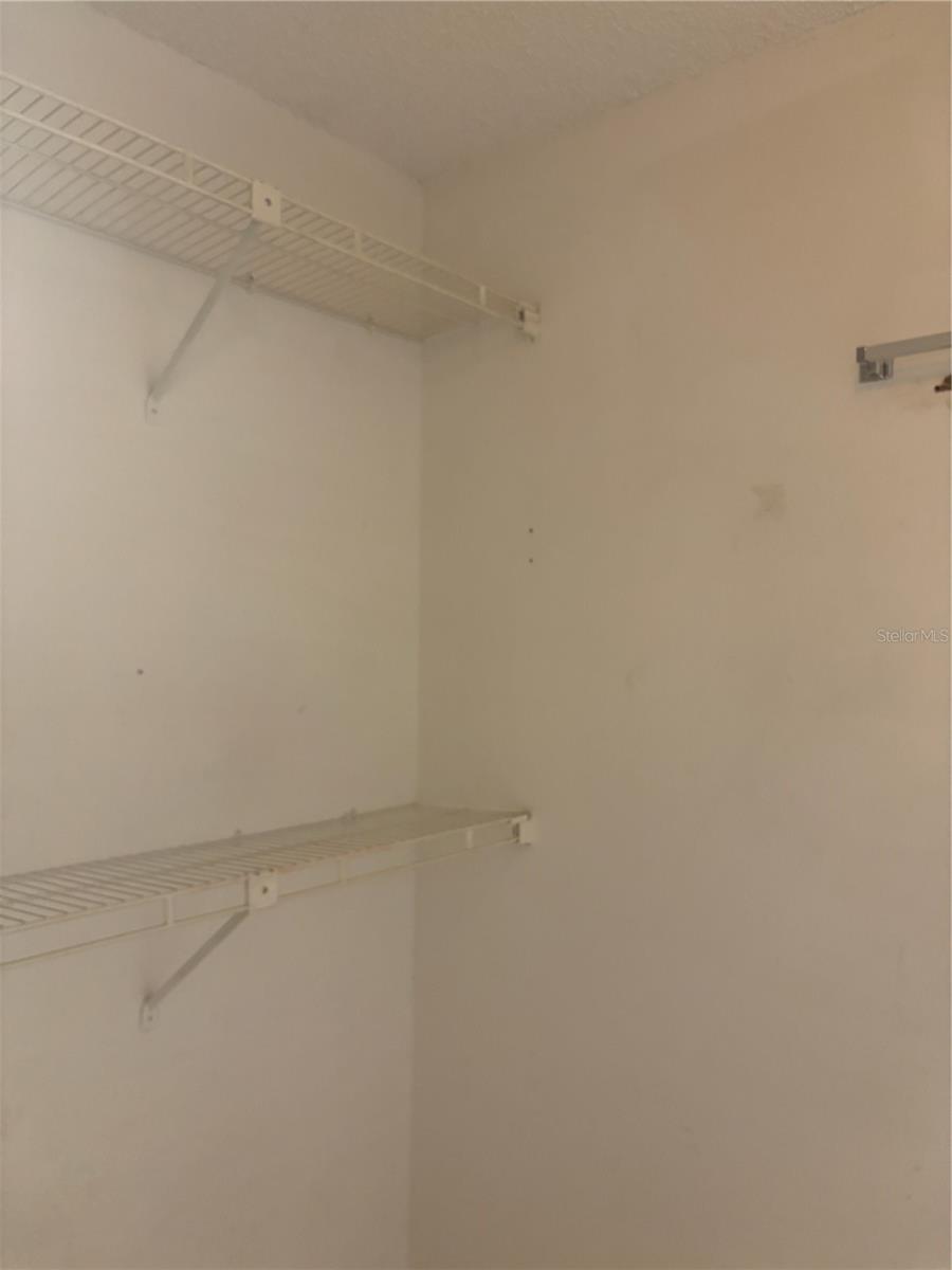 LEMON TREE CONDO SEC 06 CANYON - Residential