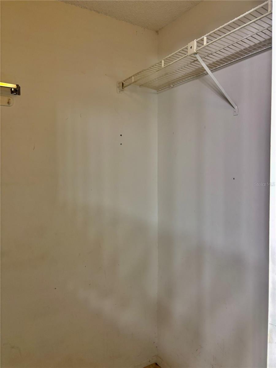 LEMON TREE CONDO SEC 06 CANYON - Residential