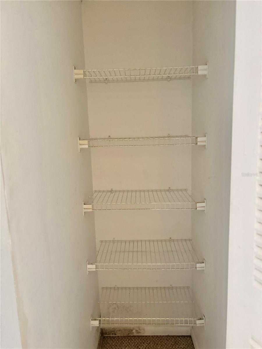 LEMON TREE CONDO SEC 06 CANYON - Residential