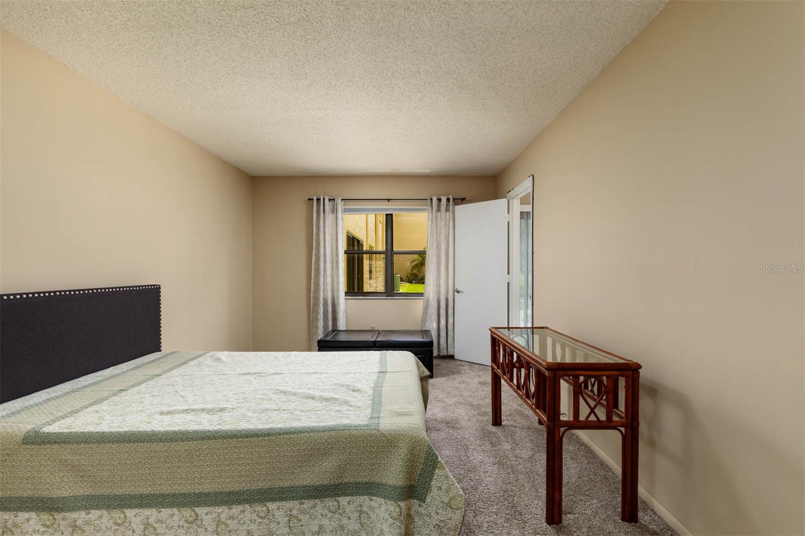 WINSTON PARK NORTHEAST - Residential