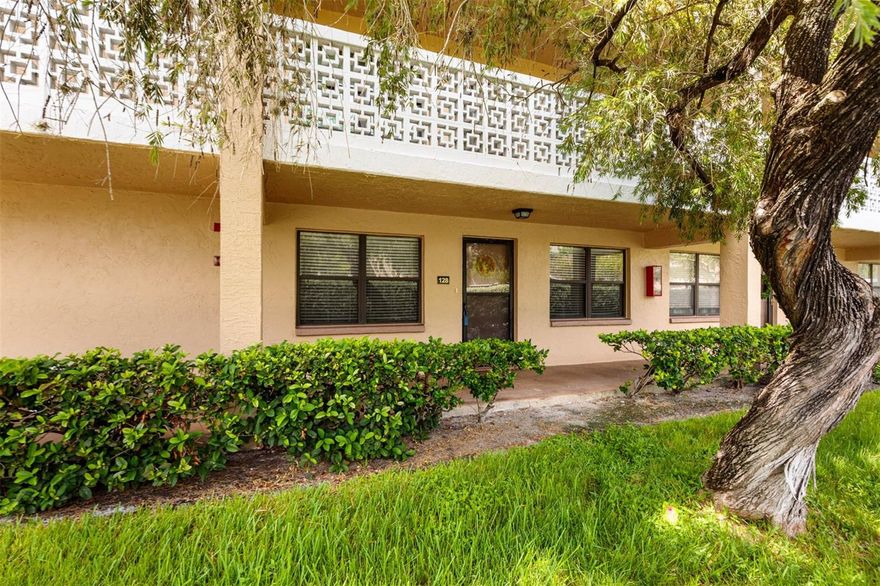 Fantastic large, ground floor unit in the back of the complex. Super private!  Come and see this fabulous 1 bedroom, 1.5 bath , 930 square feet of awesome. Master bedroom with large closet, great big kitchen and living areas. The A/C unit and water heater are newer (2018) Courtyard views!  Schedule your private tour today.