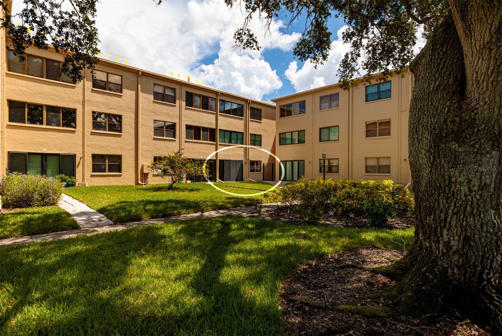 WINSTON PARK NORTHEAST - Residential