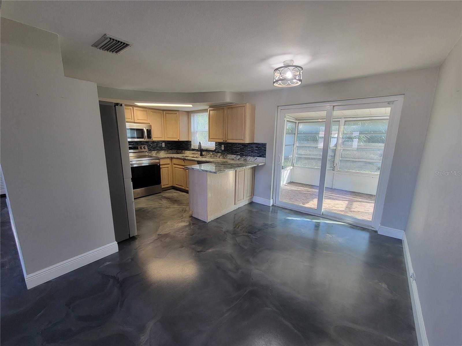 BEACON SQUARE - Residential